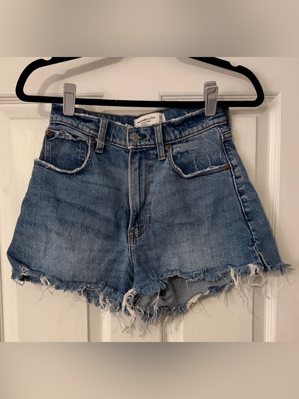 Abercrombie & Fitch Curve Love High Rise Cutoff Denim Shorts Size 24 Raw Hem